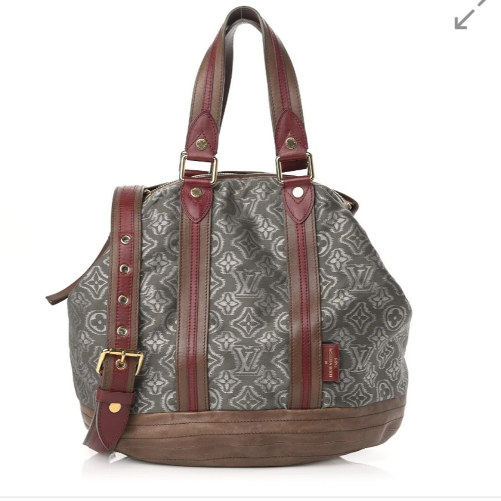 Louis vuitton .. RARE Jaquard Monogram Aviator Kaki